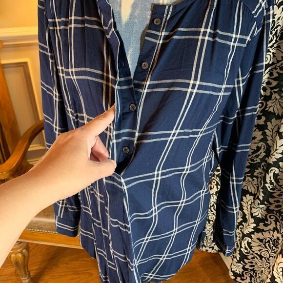 Nine West Jeans navy plaid 3/4 button down top XL - Picture 3 of 7